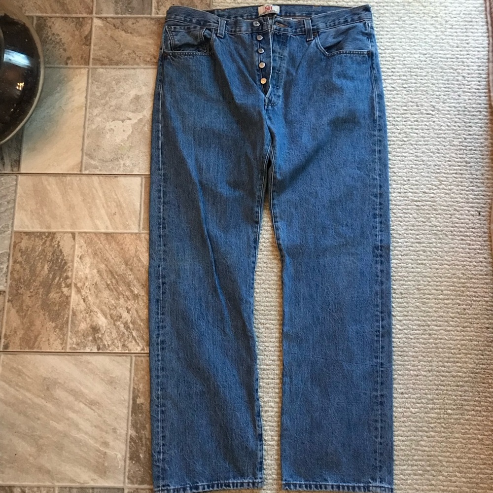 Levi’s 501 button fly straight leg jeans size 38